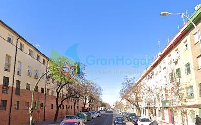 Exterior view of Flat for sale in  Sevilla Capital  with Air Conditioner