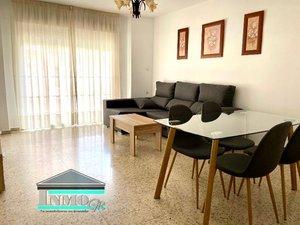 Living room of Flat to rent in  Granada Capital  with Air Conditioner and Balcony