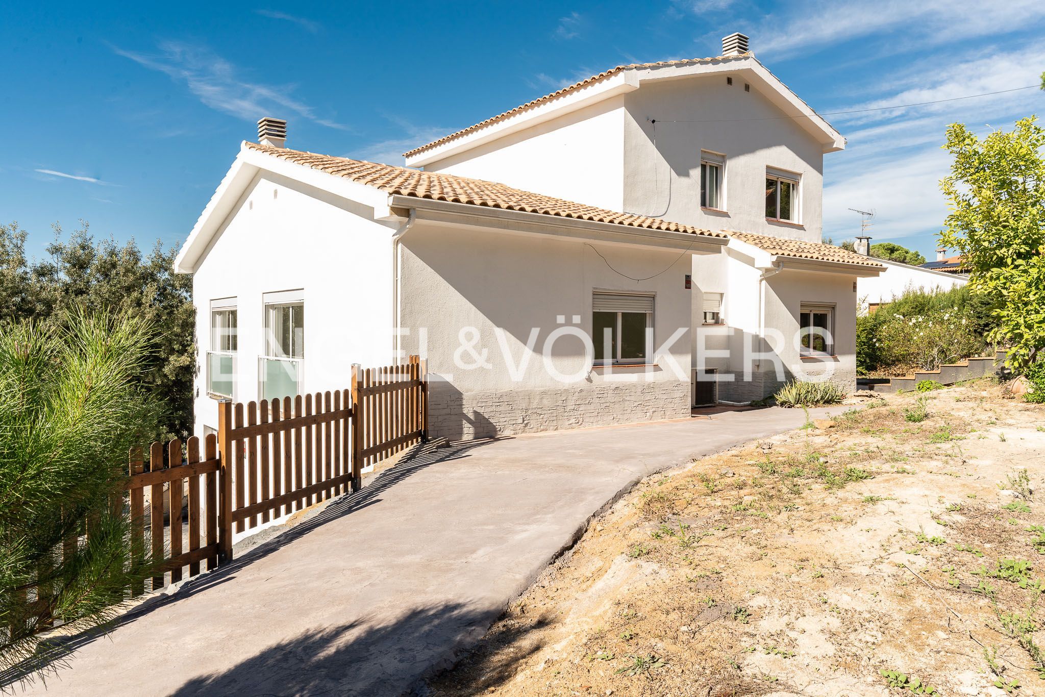 Exterior view of House or chalet for sale in Llinars del Vallès  with Heating and Private garden