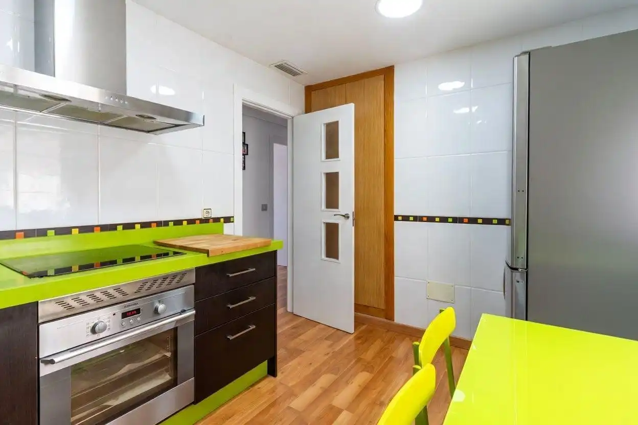 Küche von Wohnung zum Verkauf in Las Torres de Cotillas mit Klimaanlage, Heizung und Parkett