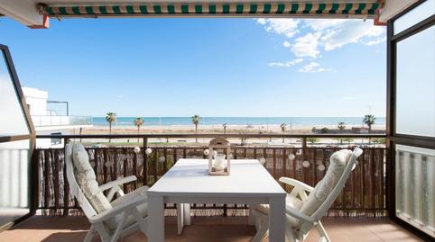 Foto 2 de Apartamento de alquiler en Passeig Marítim, La Pineda, Barcelona