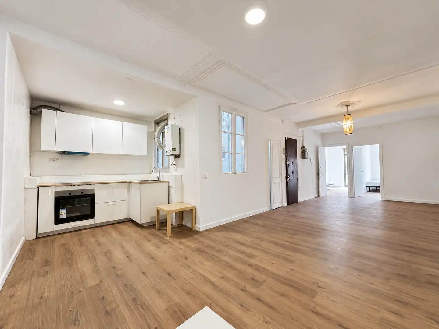 Flat with terrace for sale in Carrer Nou de la Rambla, imagen 4