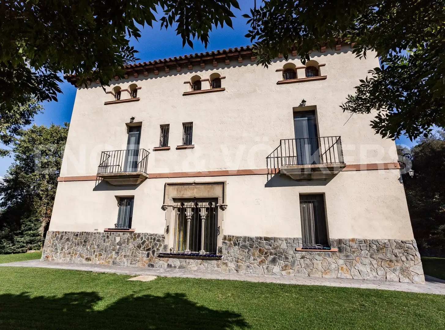 Exterior view of Country homes for sale in Llinars del Vallès  with Air Conditioner, Heating and Private garden