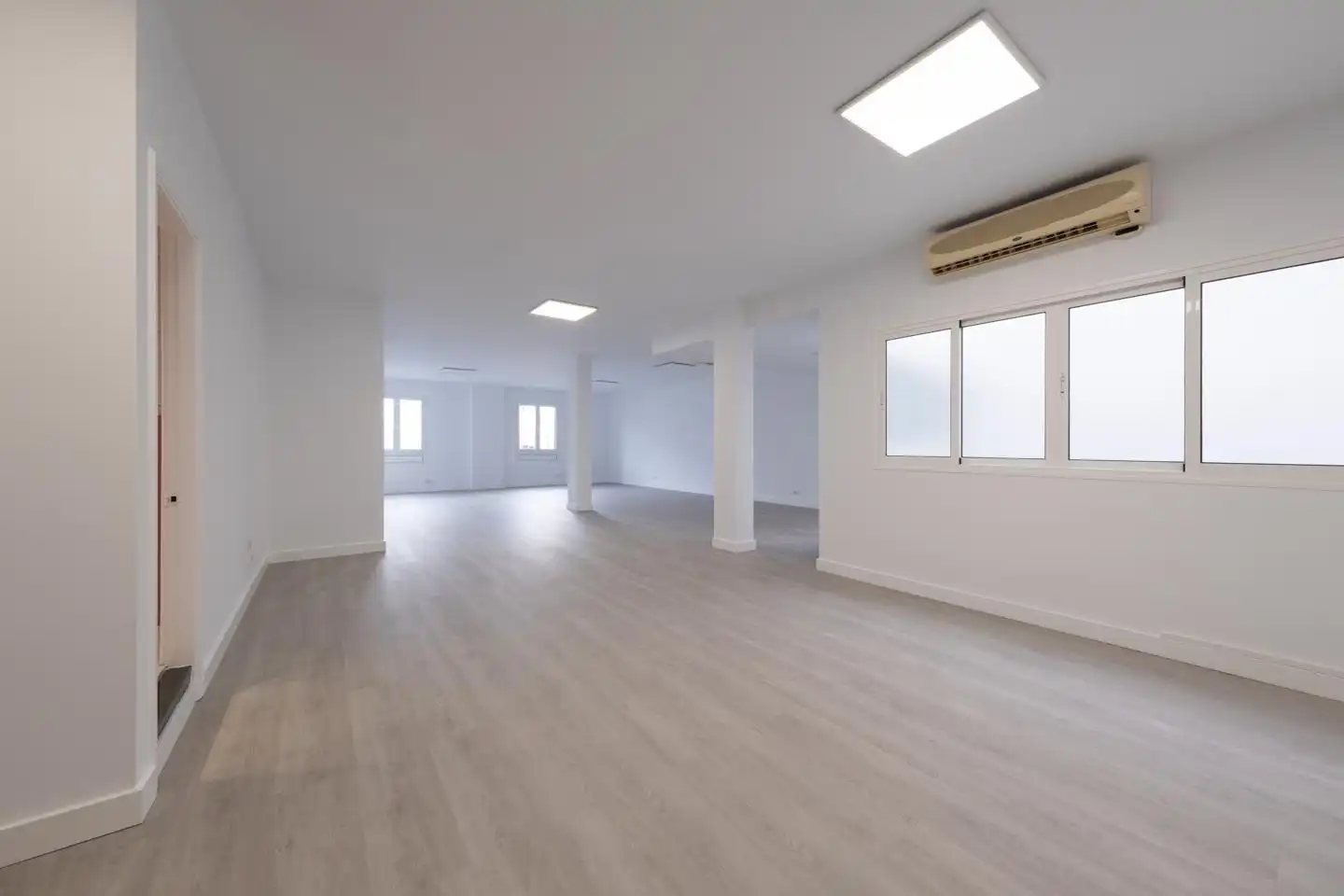 Local comercial en alquiler en Reyes Católicos, imagen 10