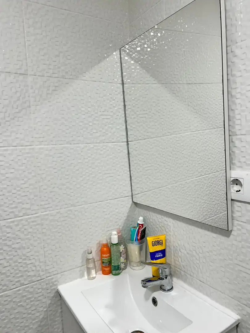 Baño de Piso en venta en Castellón de la Plana / Castelló de la Plana con Amueblado, Horno y Lavadora