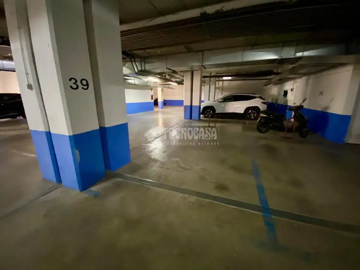 Parkplatz von Garage zum Verkauf in Armilla