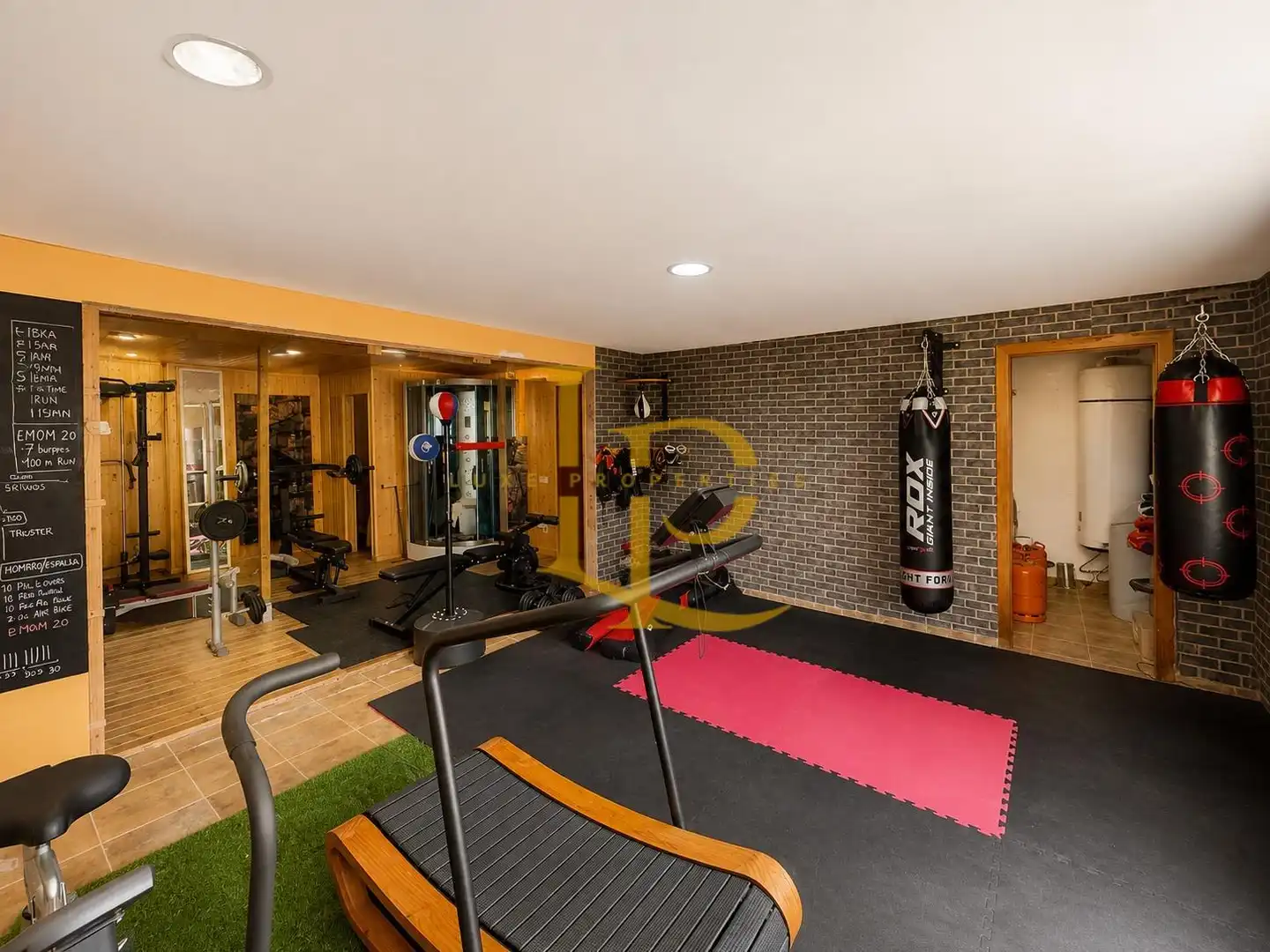 Houses for sale in Rubí  with Air Conditioner, Heating and Private garden