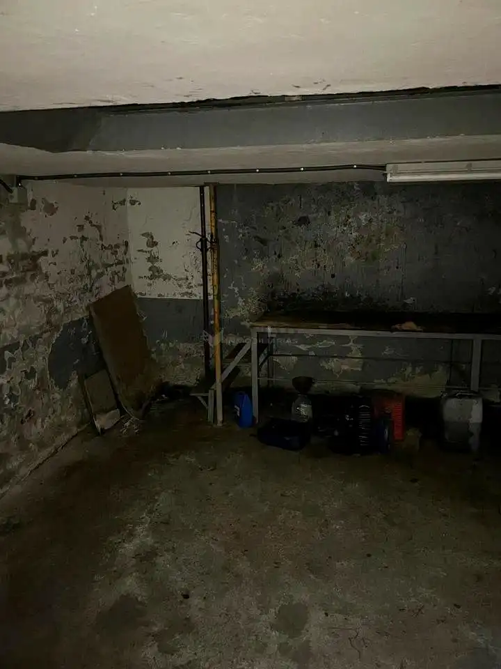 Fabrikhallen zur Miete in Centro