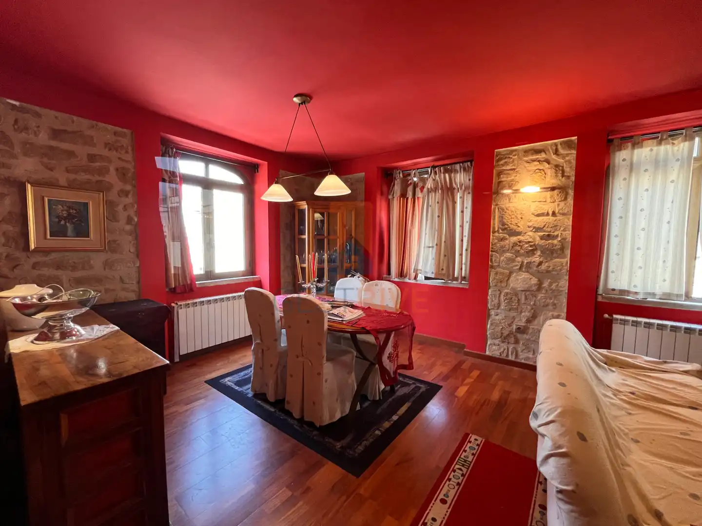 Comedor de Casa o chalet en venta en Cervià de Les Garrigues con Calefacción, Jardín privado y Amueblado