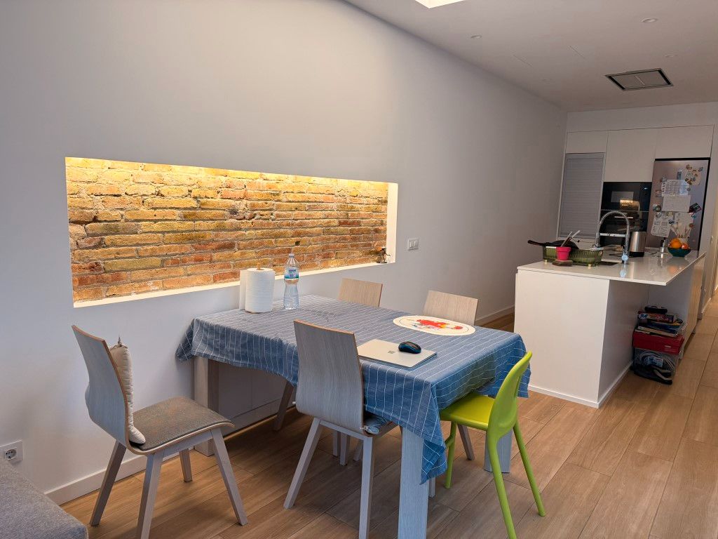 Menjador de Pis en venda en Badalona amb Aire condicionat, Calefacció i Parquet