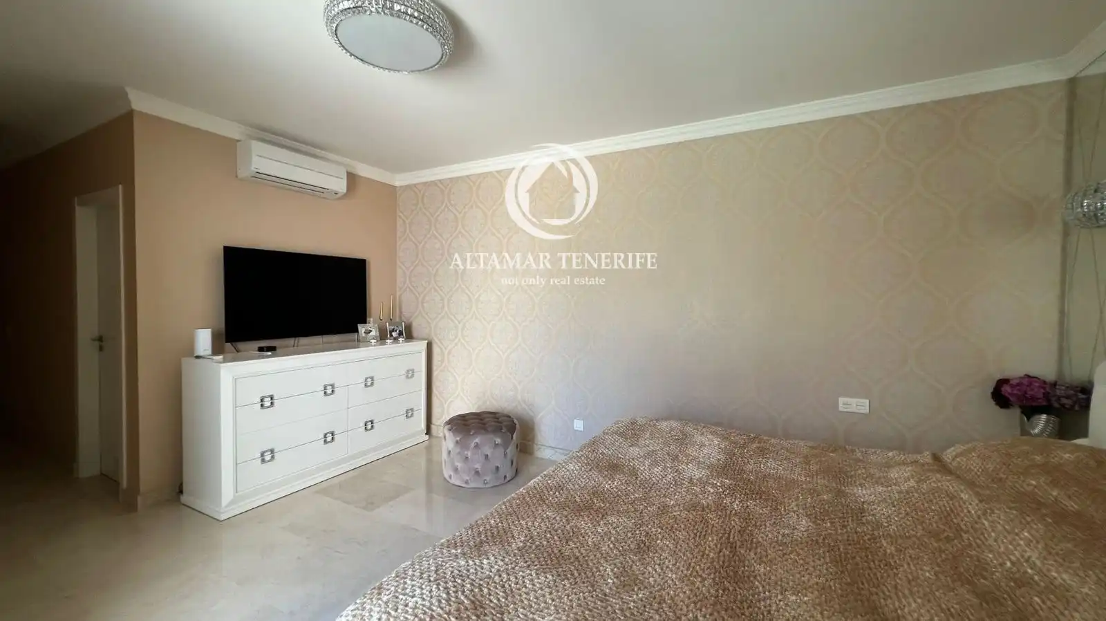 Apartamento con piscina en venta en Costa Adeje, imagen 19