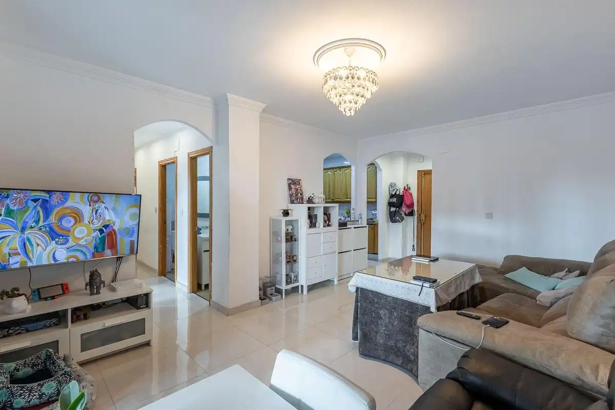 Living room of Flat for sale in Granada  with Air Conditioner and Terrace