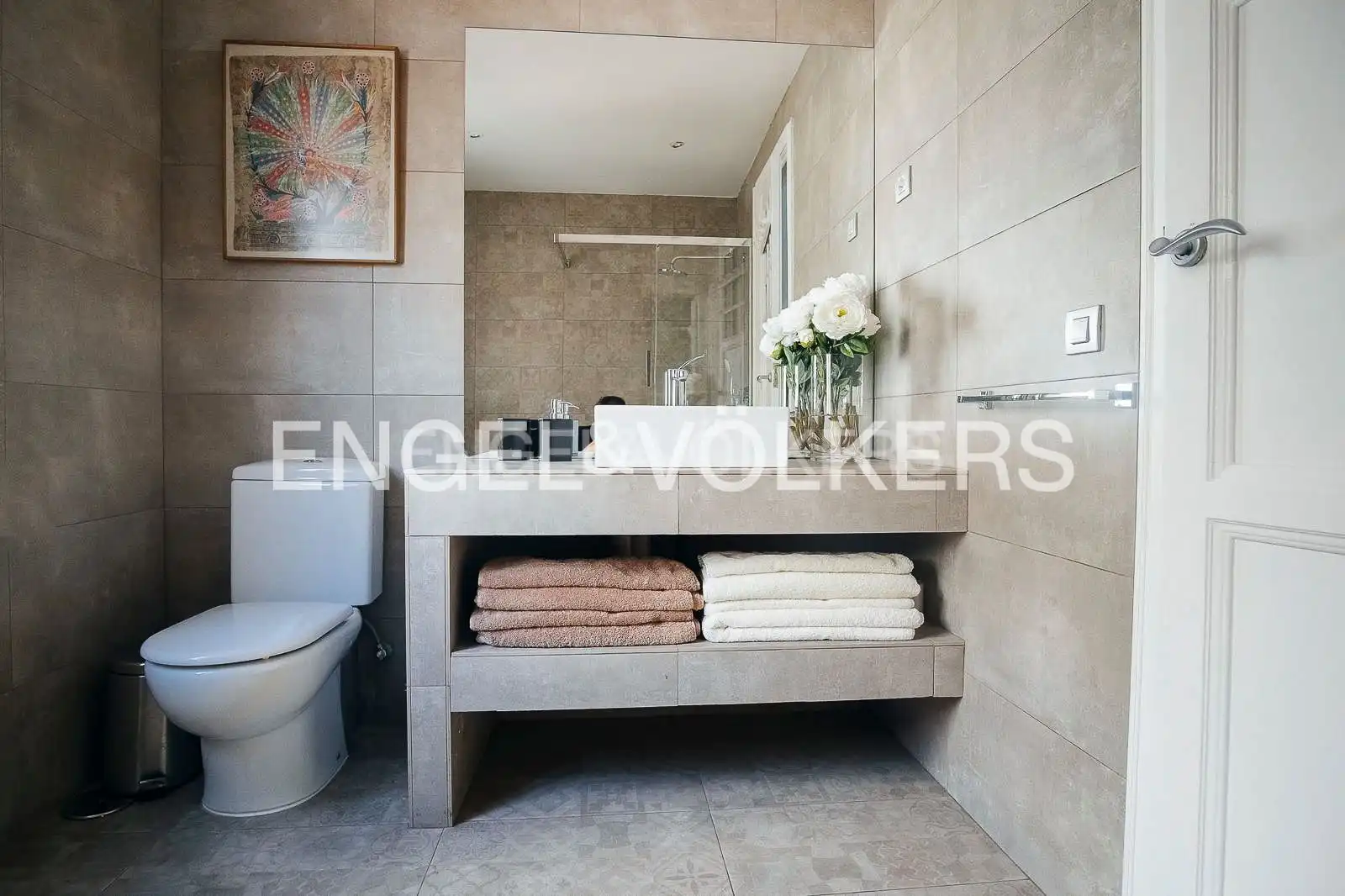 Bathroom of Flat for rent in Madrid  with Air Conditioner, Heating and Furnished