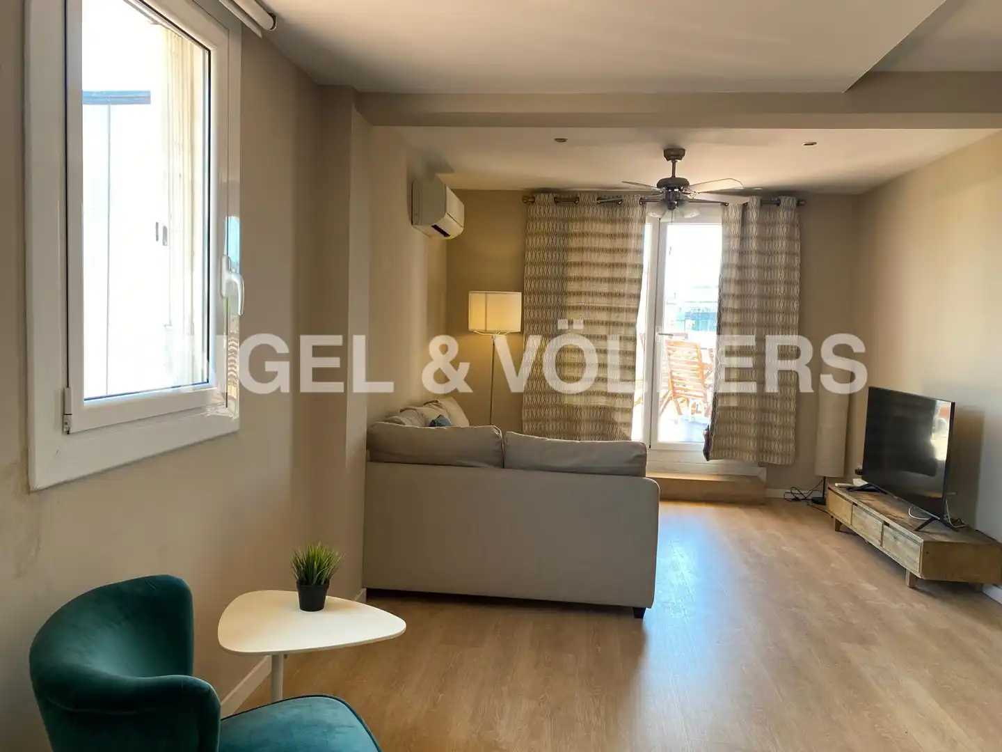 Attic for rent in L'Antiga Esquerra de l'Eixample