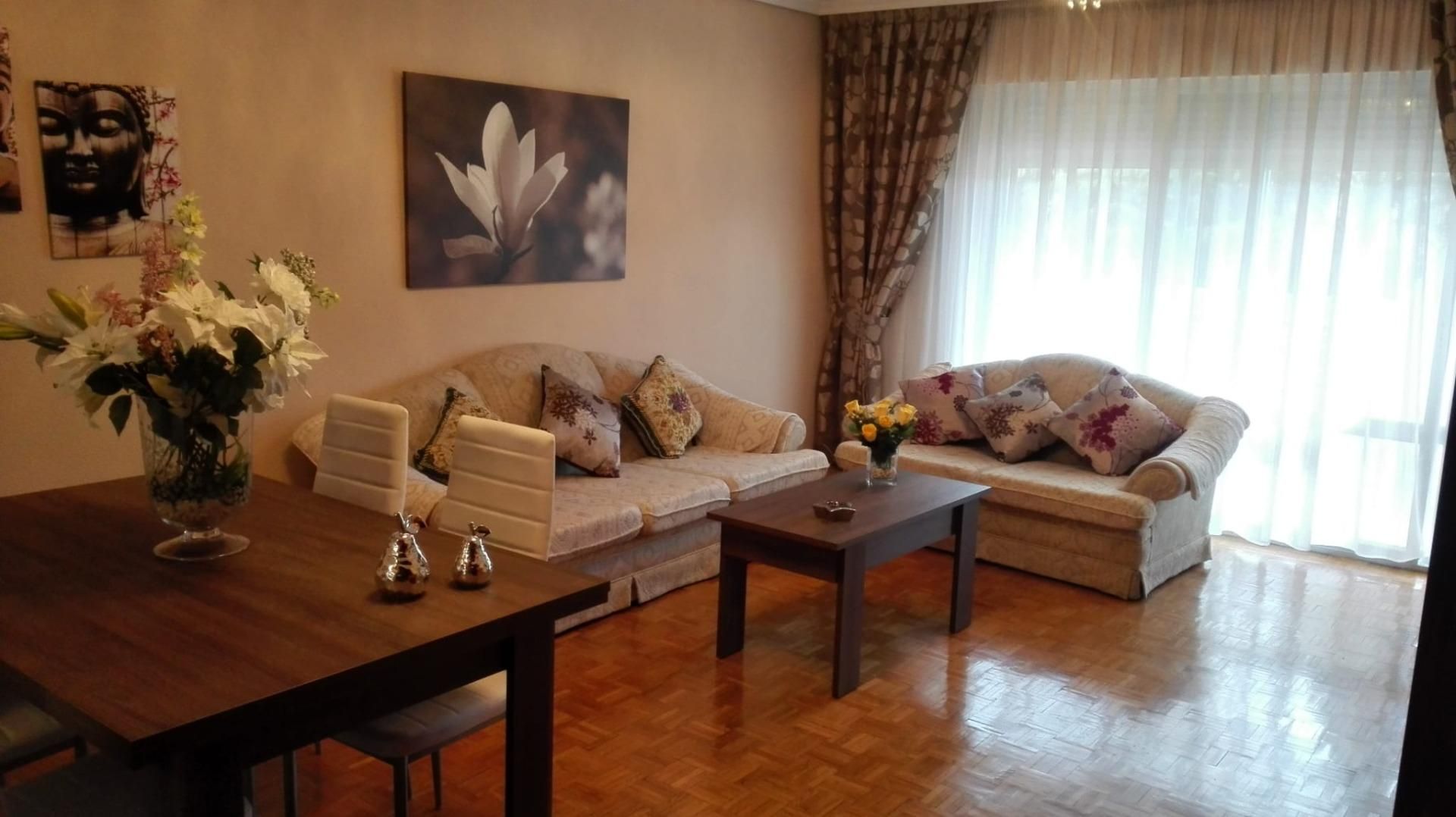 Living room of Flat to rent in Ávila Capital  with Heating, Parquet flooring and Terrace