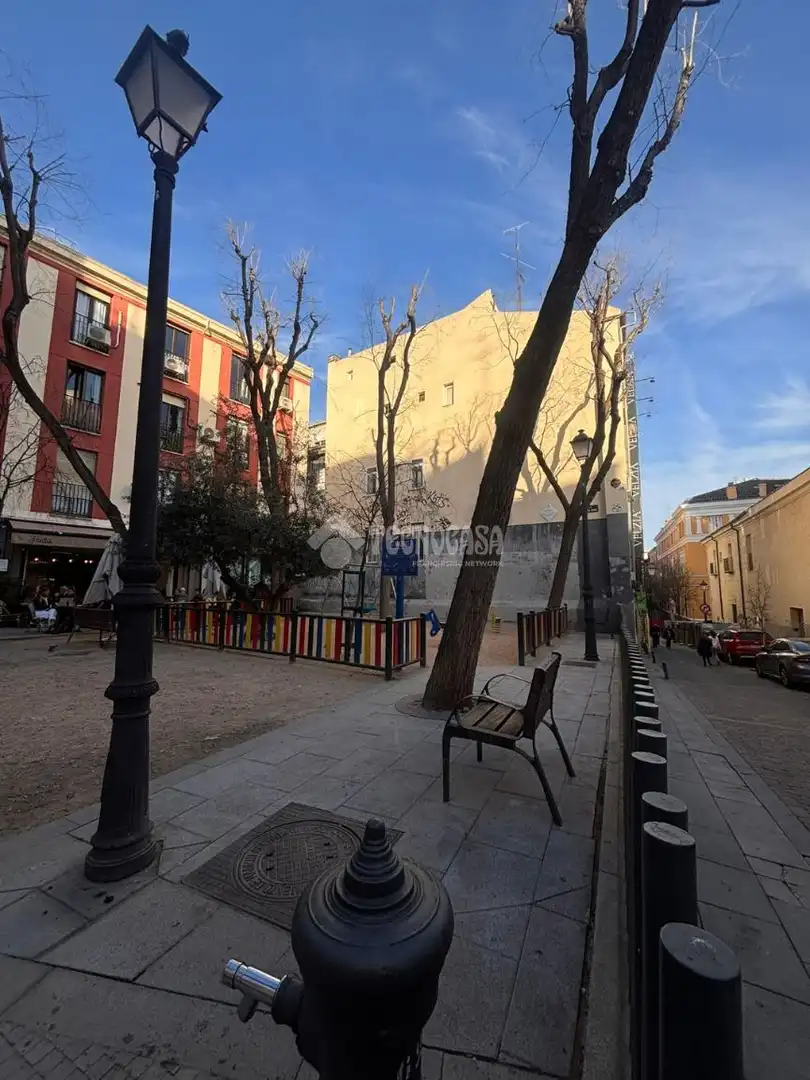 Vista exterior de Estudio en venta en Madrid