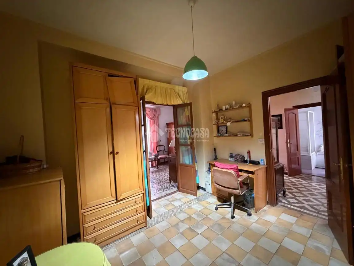 Schlafzimmer von Einfamilien-Reihenhaus zum Verkauf in Torredonjimeno mit Klimaanlage und Balkon