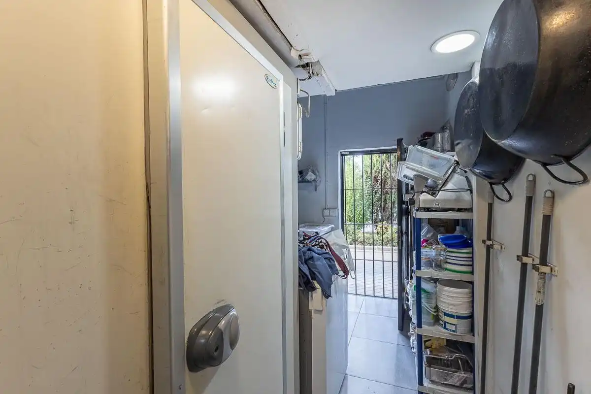 Business premises for transfer in Genil, imagen 17