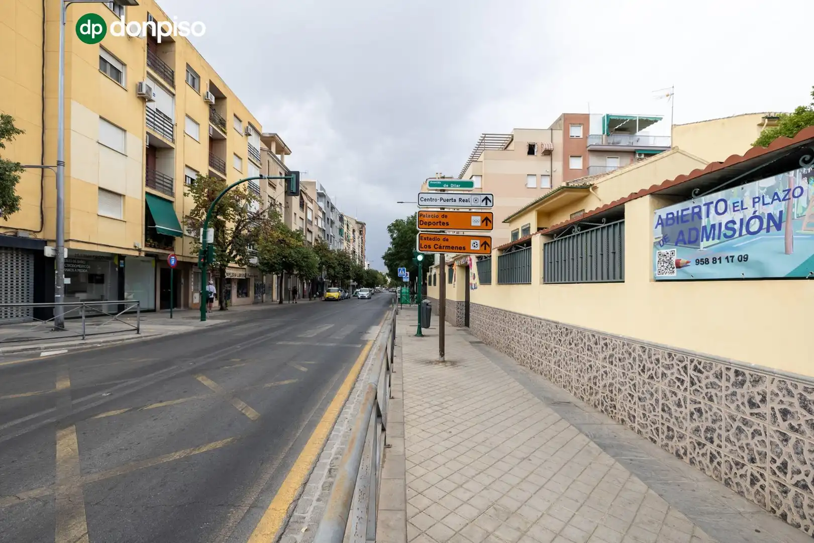 Vista exterior de Pis en venda en Granada amb Aire condicionat i Terrassa