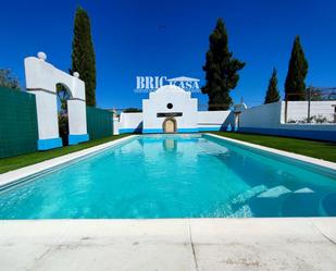 Schwimmbecken von Haus oder Chalet zum verkauf in Alcuéscar mit Klimaanlage und Schwimmbad