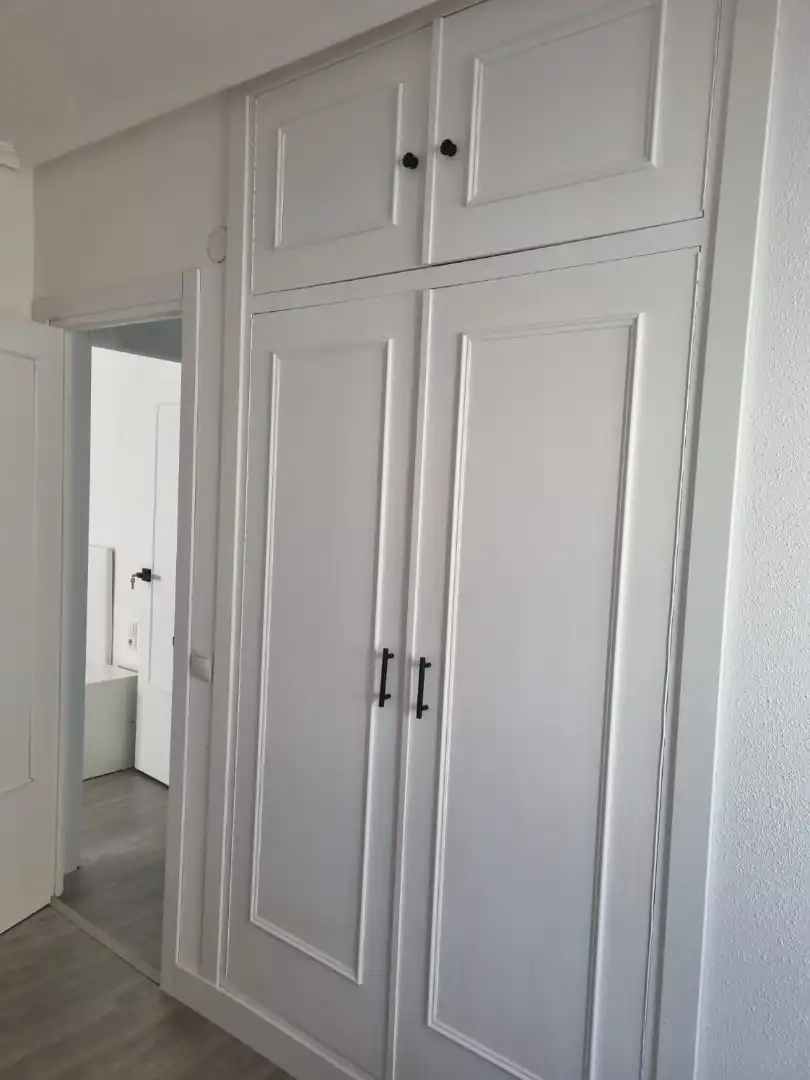 Habitación de Piso para compartir en Ávila con Calefacción, Parquet y Amueblado