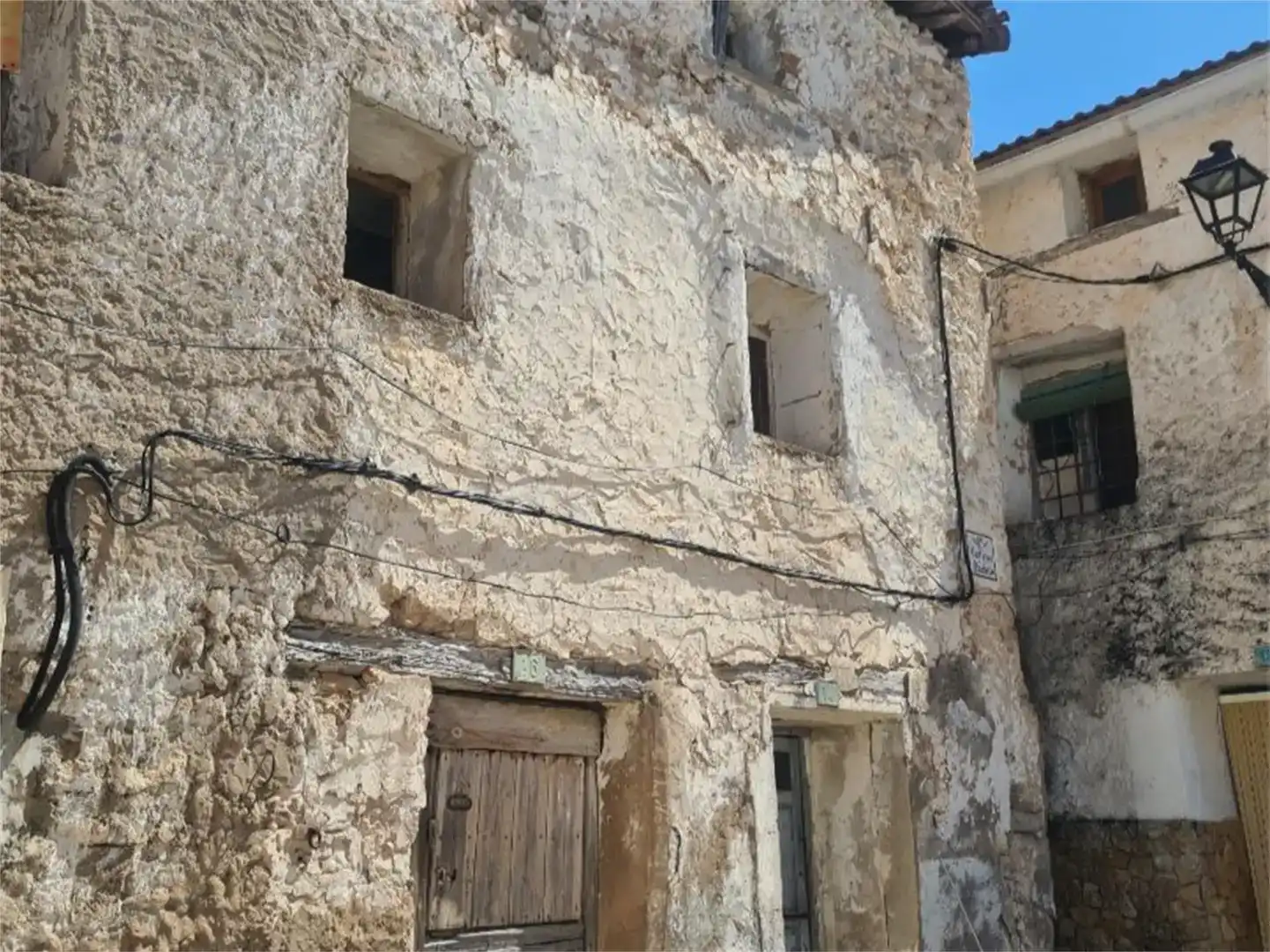 Vista exterior de Casa adosada en venta en Huélamo