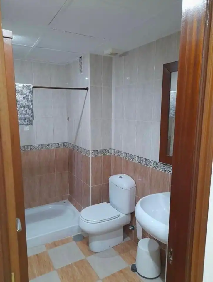 Bany de Pis de lloguer en Melilla