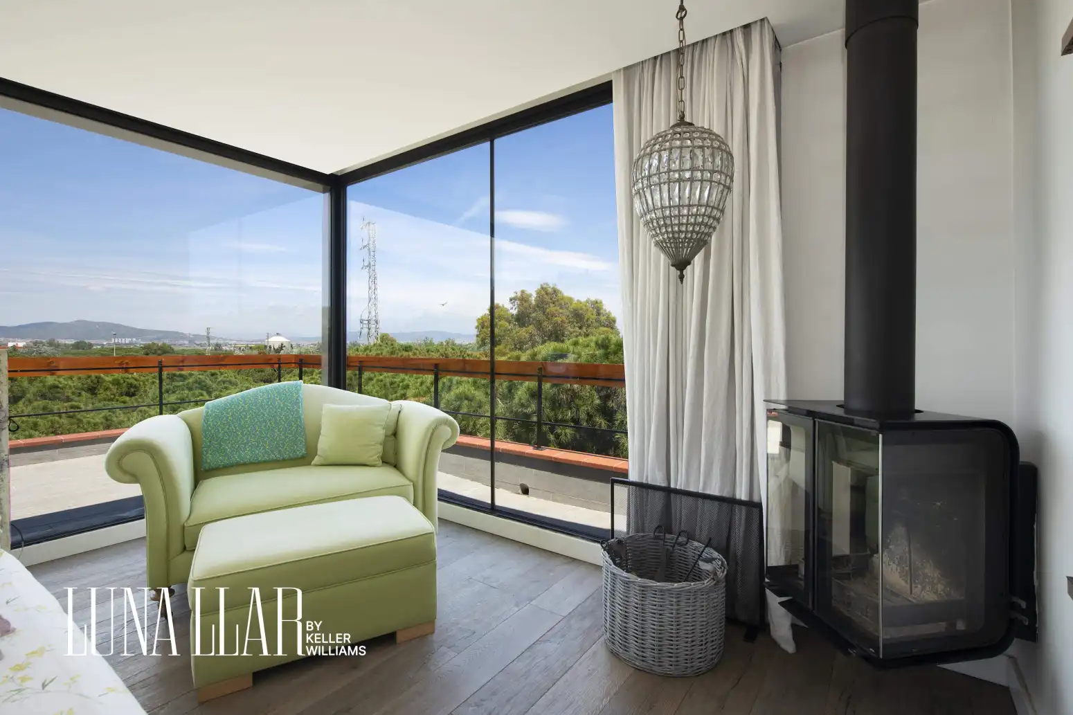 Wohnzimmer von Dachboden zum Verkauf in Gavà mit Heizung, Parkett und Terrasse