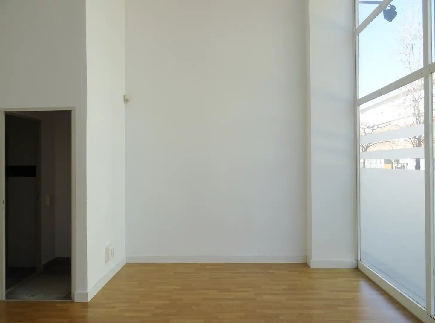 Habitación de Local de alquiler en Terrassa con Parquet