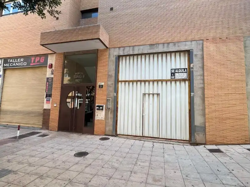 Local comercial de lloguer a Benizalon 22
