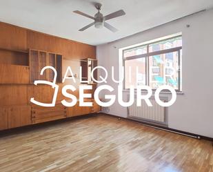 Bedroom of Flat to rent in  Madrid Capital