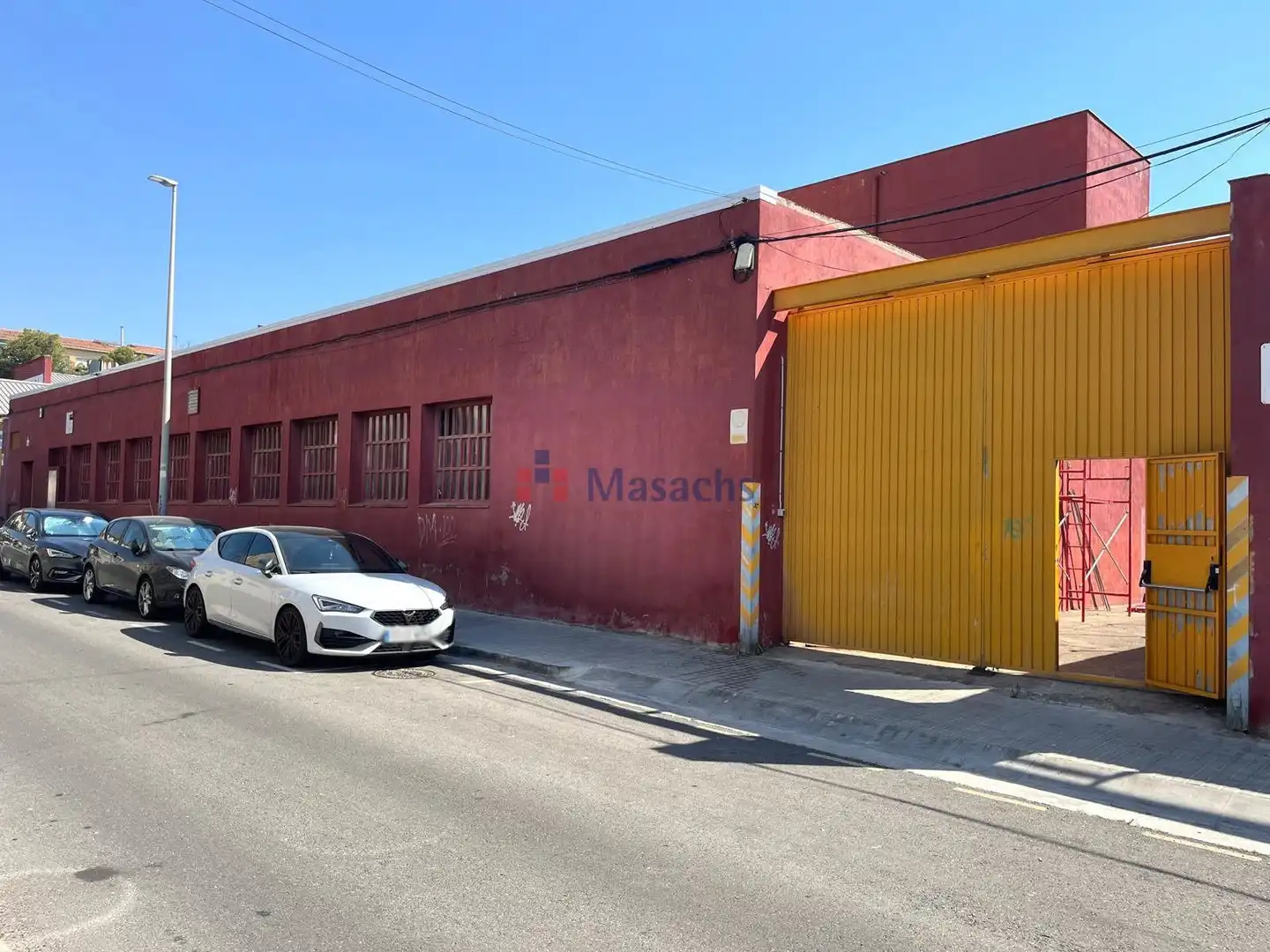 Außenansicht von Fabrikhallen zur Miete in Barberà del Vallès