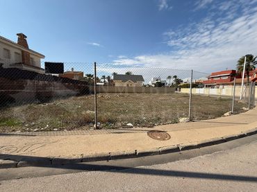 Terreny residencial en venda a Plaza Poligono G Veneziola 234