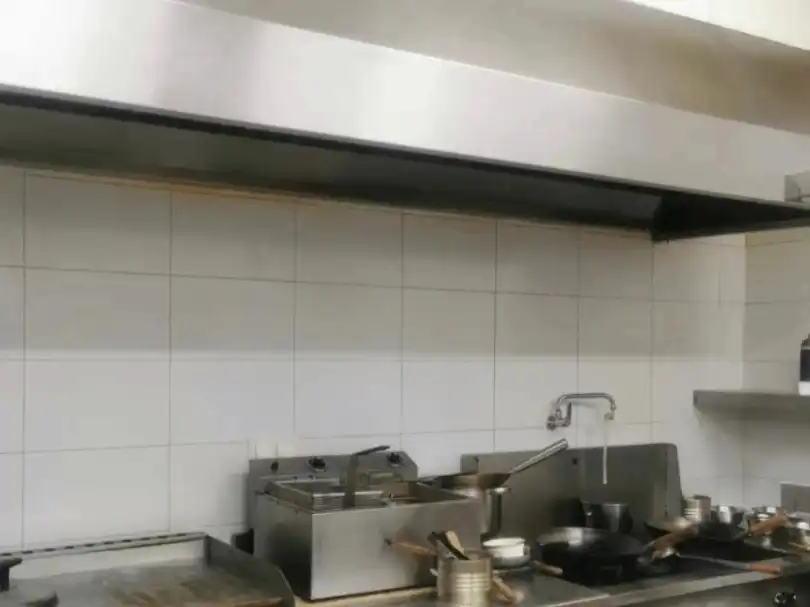 Local comercial en traspàs a Carrer de l'Església 35, imagen 3