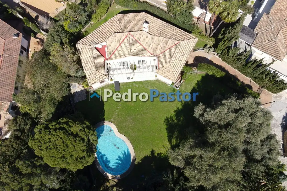 Detached house with pool for sale in El Montgó, imagen 3
