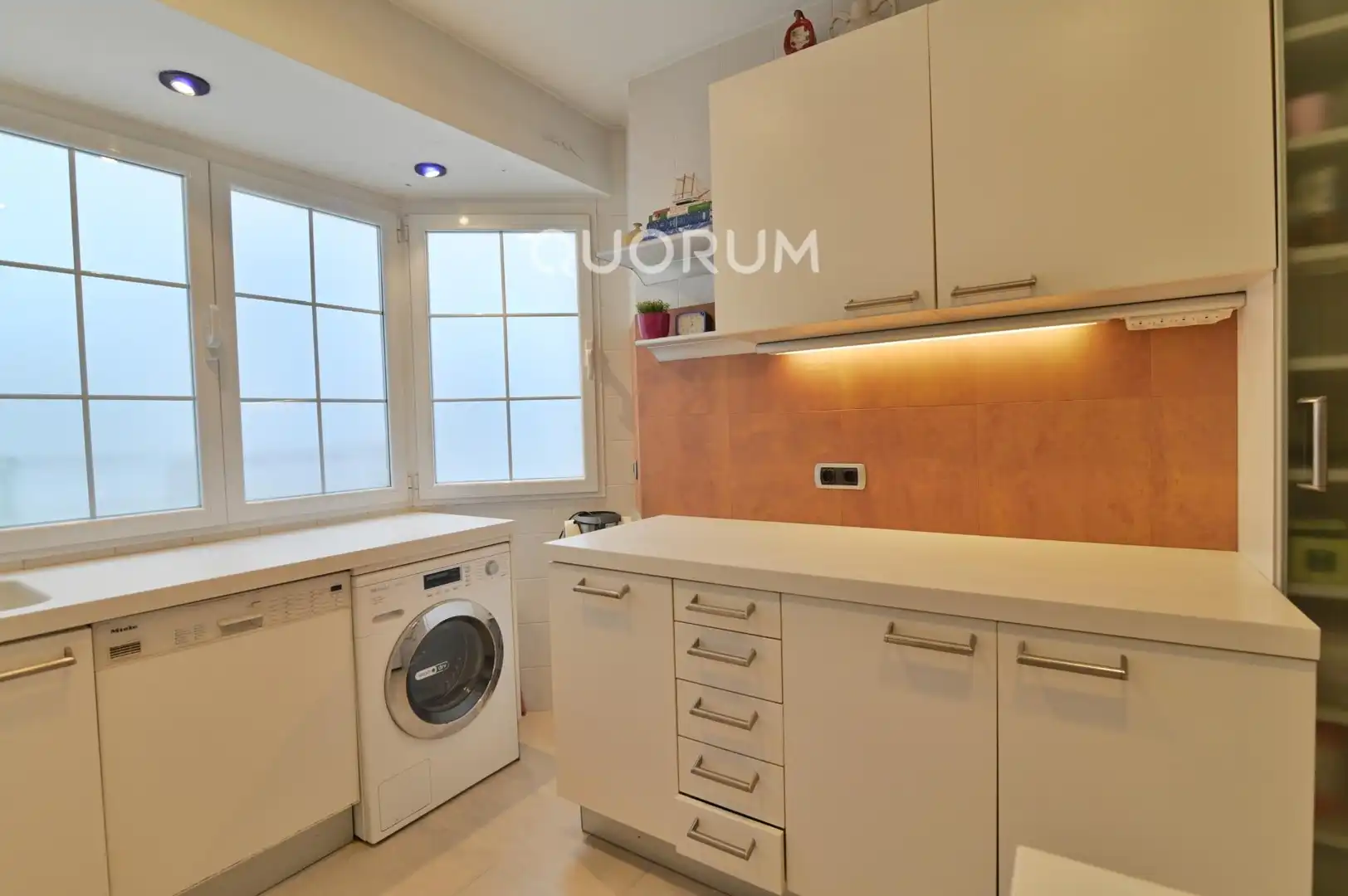 Kitchen of Flat for sale in Bilbao   with Heating