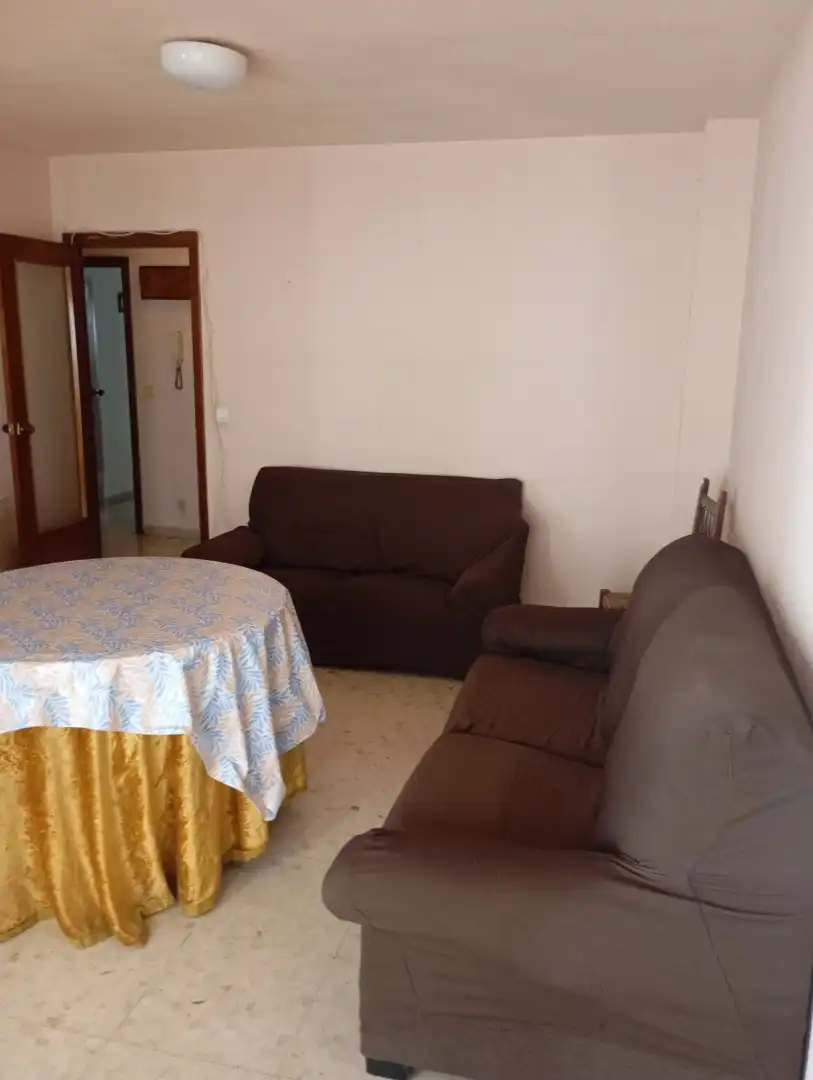 Sala d'estar de Pis en venda en Granada amb Terrassa, Moblat i Forn