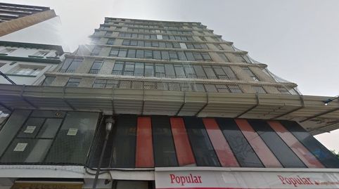 Edificio en obra parada en Navia