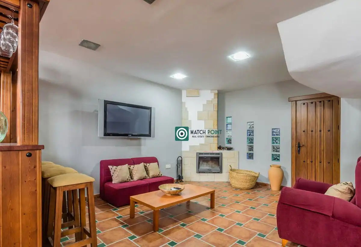 Detached homes for rent in Calle Rambla del Espinar, La Herradura centro