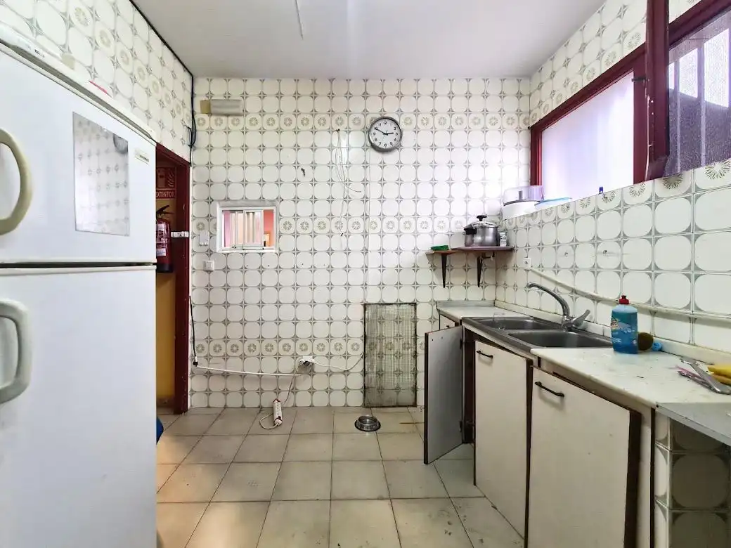 Business premises for sale in Sur, imagen 8