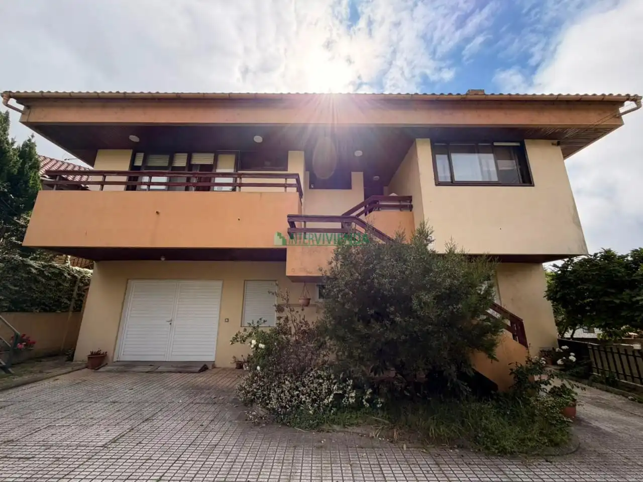 Vista exterior de Casa o chalet en venta en Vigo  con Calefacción, Jardín privado y Terraza