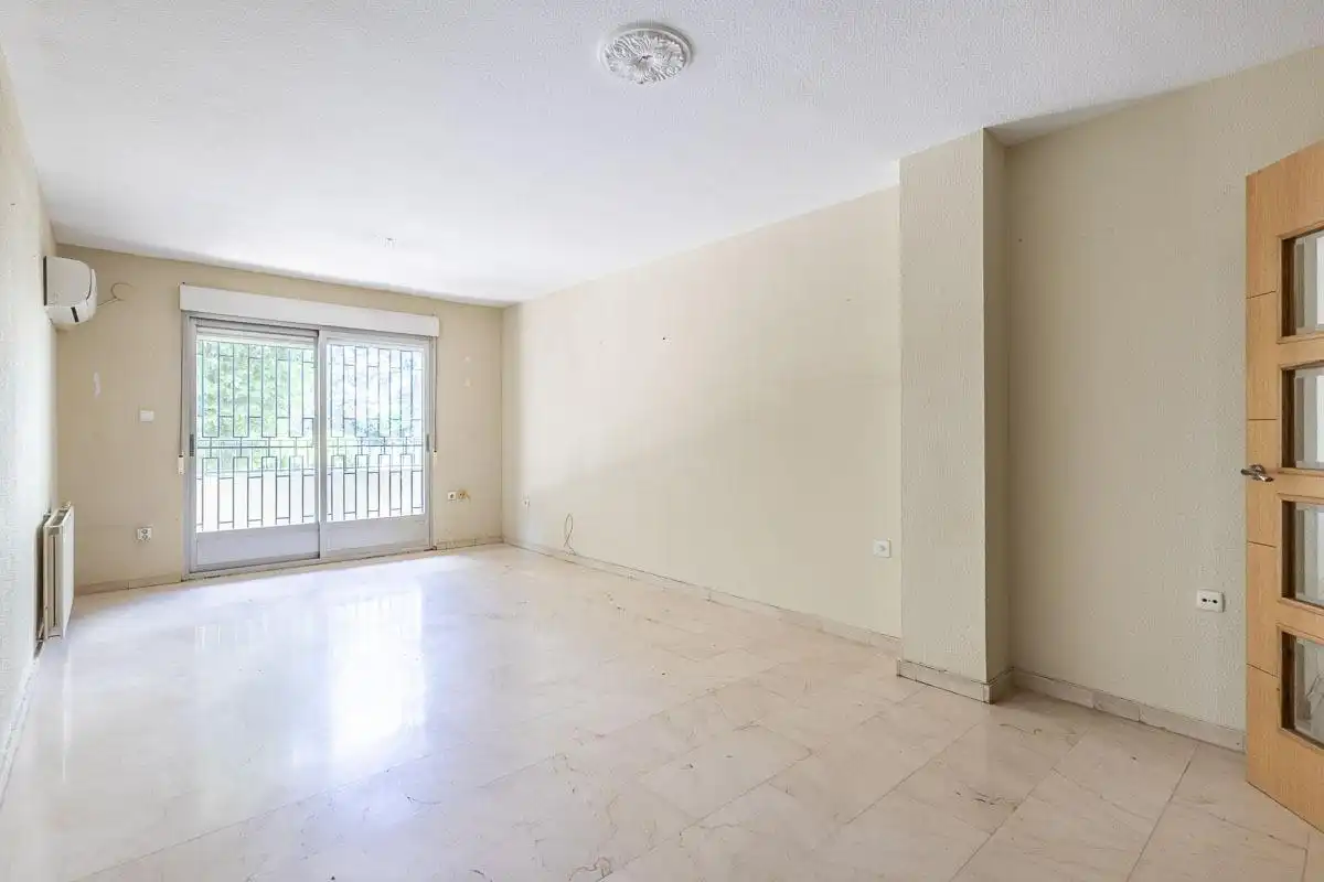 Piso en venta en Camino Bajo de Huétor, 19, Cervantes