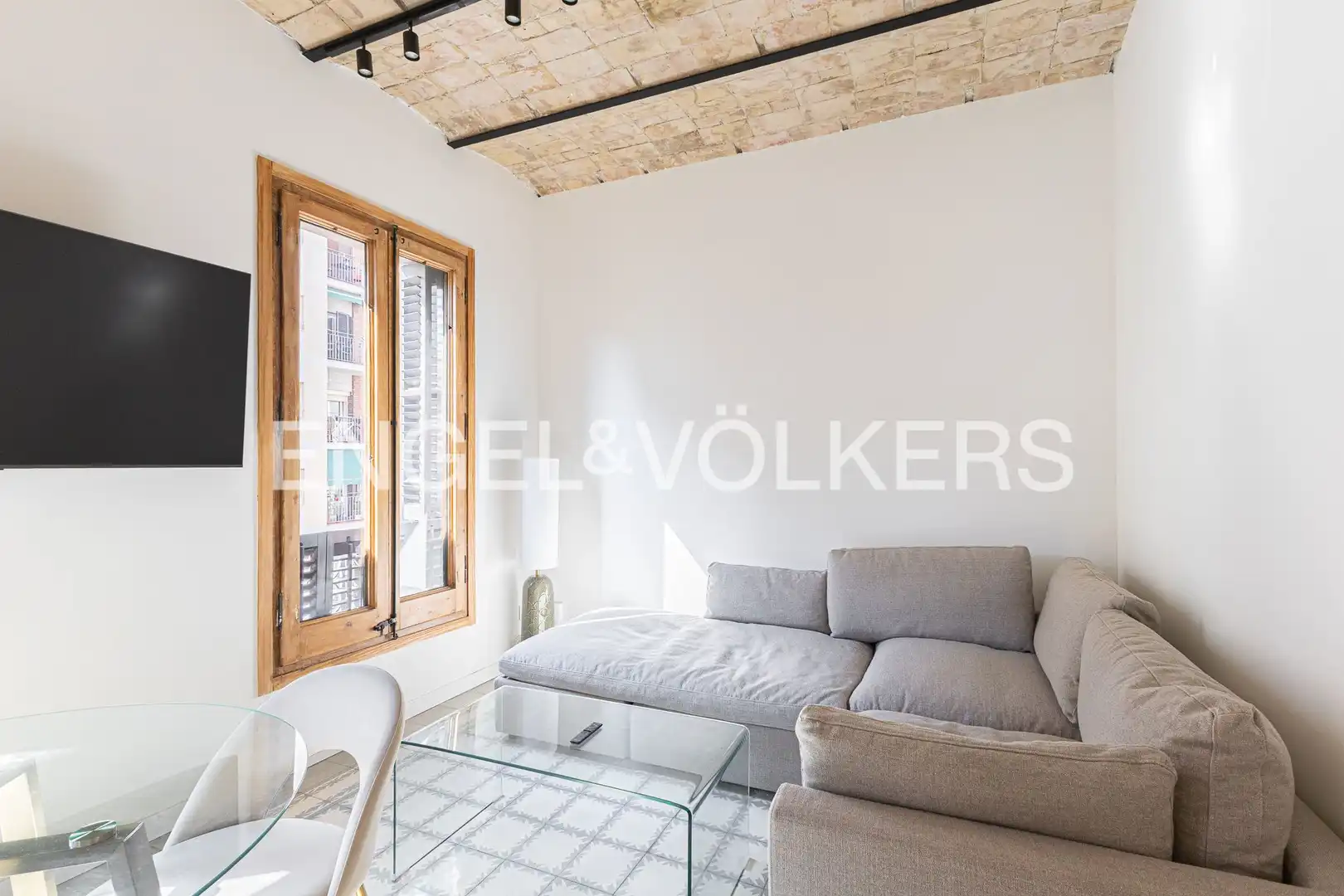 Exterior view of Flat for rent in Barcelona  with Air Conditioner, Heating and Parquet flooring