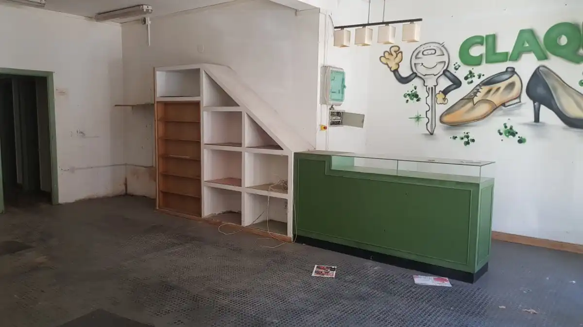 Local comercial en venda a Zona Alta, imagen 3