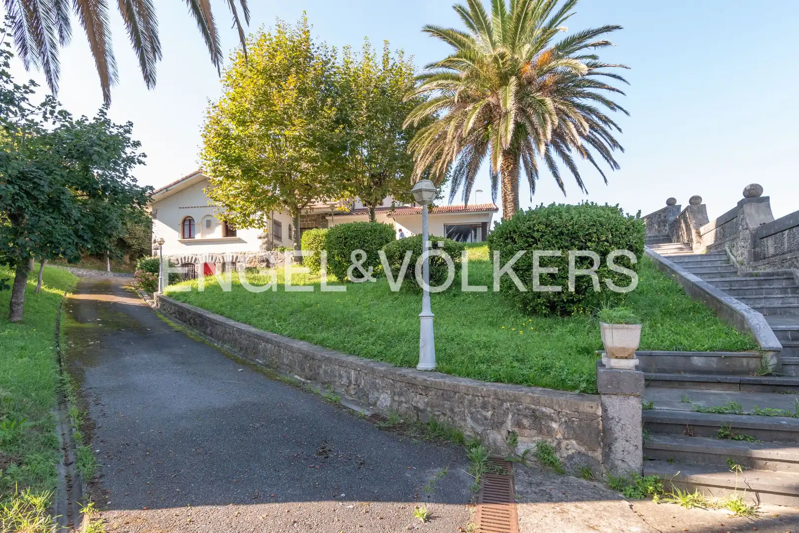 Vista exterior de Casa o chalet en venta en Lekeitio con Calefacción, Jardín privado y Trastero