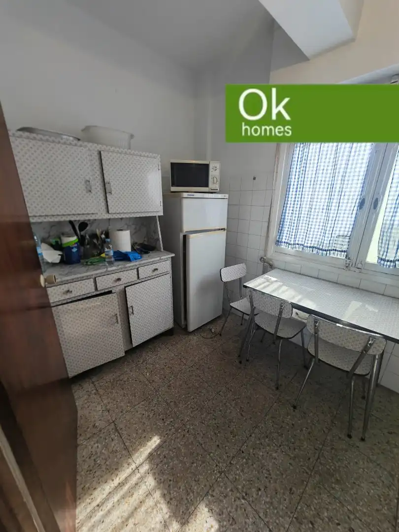 Cuina de Pis en venda en Guitiriz amb Parquet, Terrassa i Moblat
