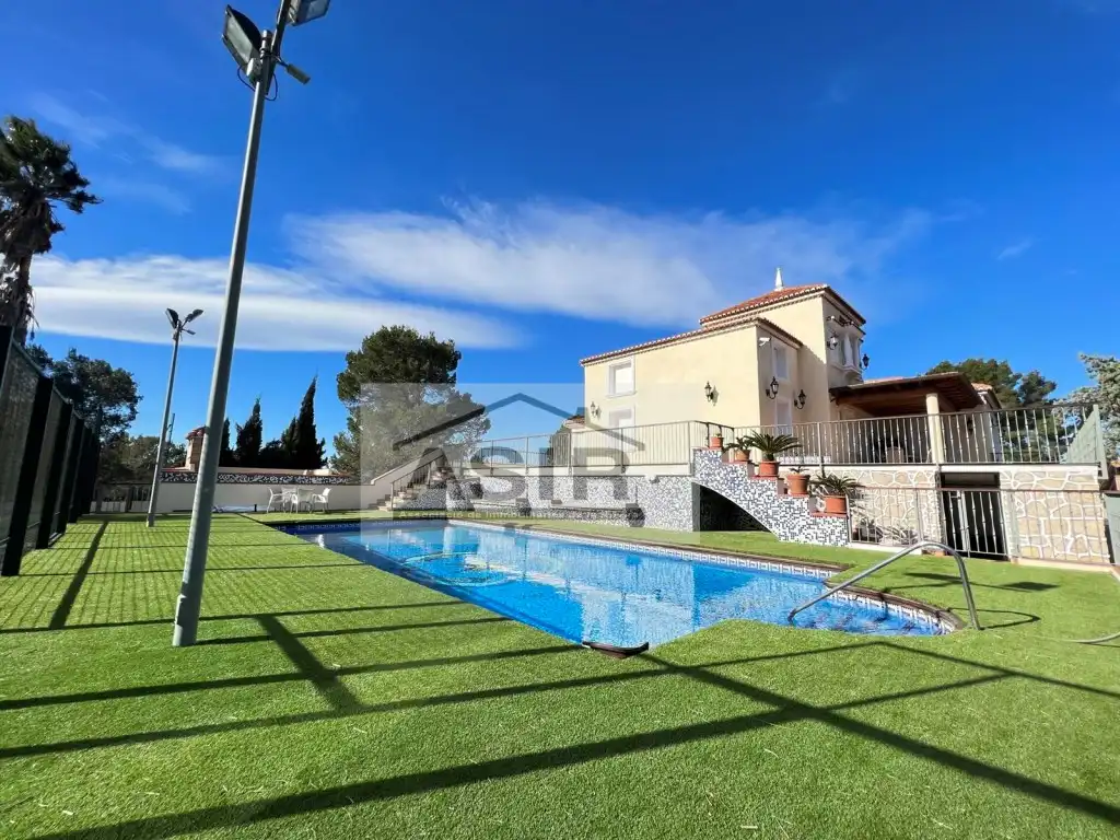 Piscina de Casa o chalet en venta en Alzira con Aire acondicionado, Terraza y Piscina
