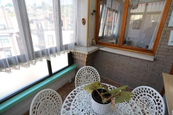 Dormitori de Pis en venda en Laviana amb Calefacció i Balcó