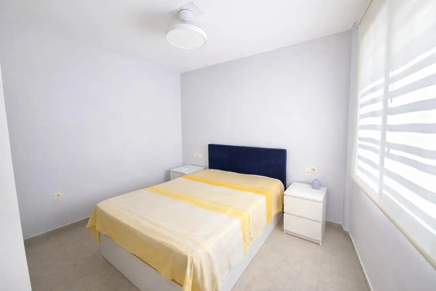Habitación de Planta baja de alquiler en Elche / Elx con Aire acondicionado y Amueblado
