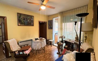 Living room of Flat for sale in  Madrid Capital  with Heating and Terrace